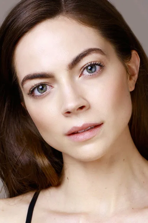 Caitlin Carver photo