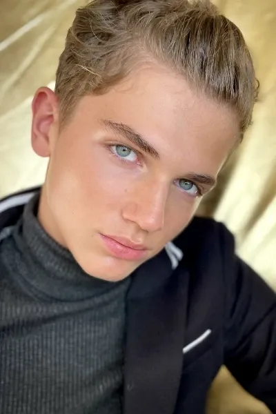 Ozzy Model photo