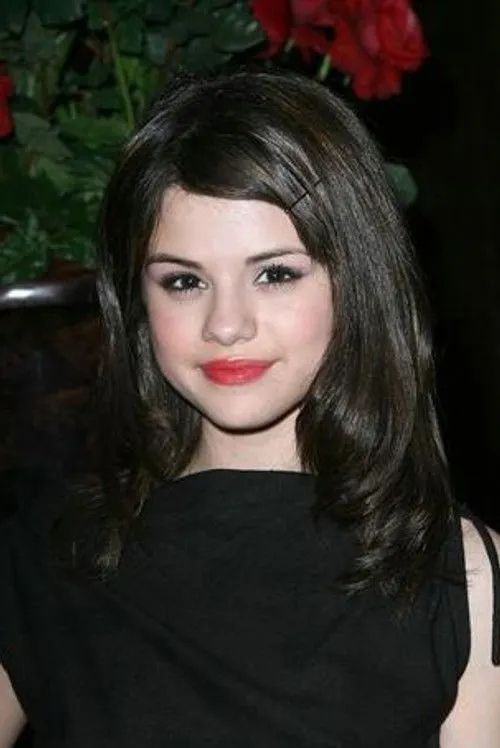 Selena Gomez photo