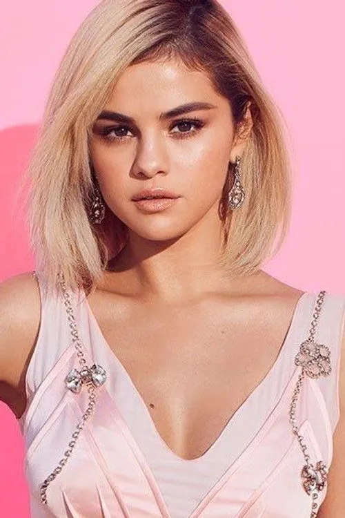 Selena Gomez photo