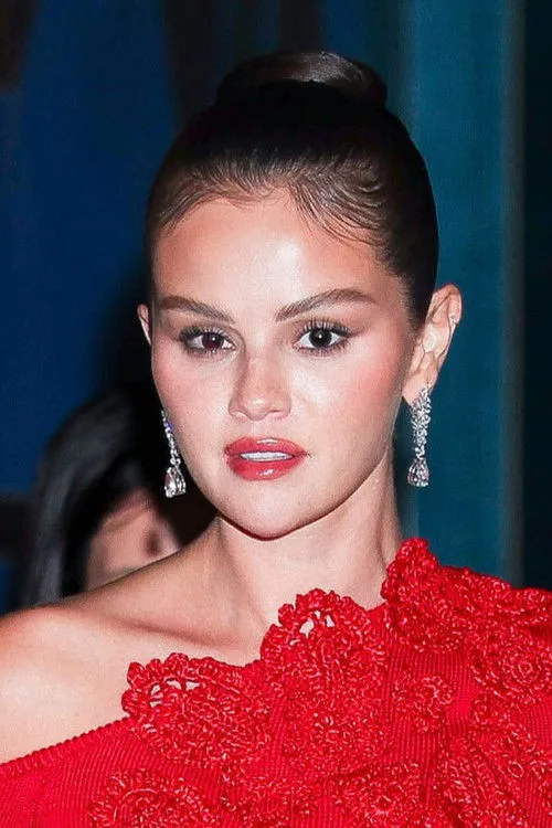 Selena Gomez photo