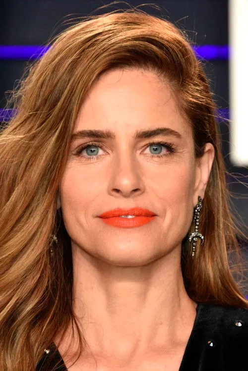 Amanda Peet photo