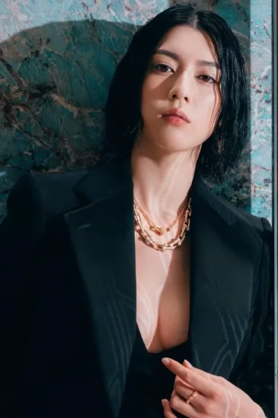 Ayaka Miyoshi photo