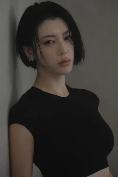 Ayaka Miyoshi photo