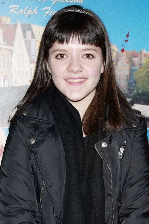 Madeleine Martin photo