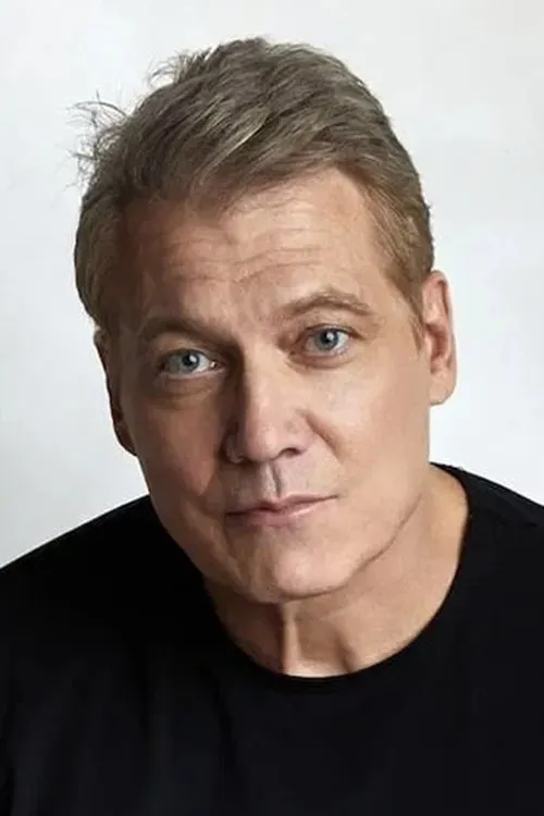 Holt McCallany photo