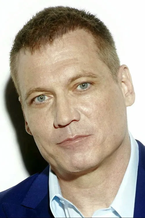 Holt McCallany photo