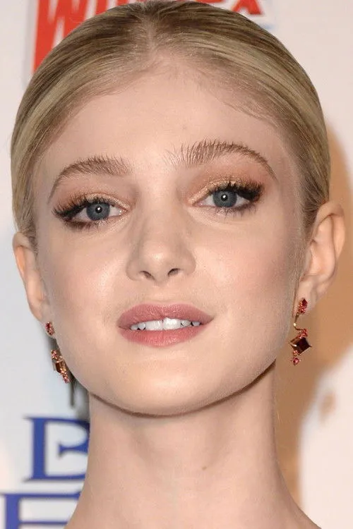 Elena Kampouris photo