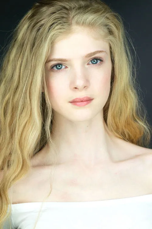 Elena Kampouris photo