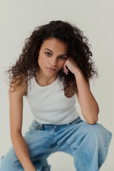 Chloe Lea photo