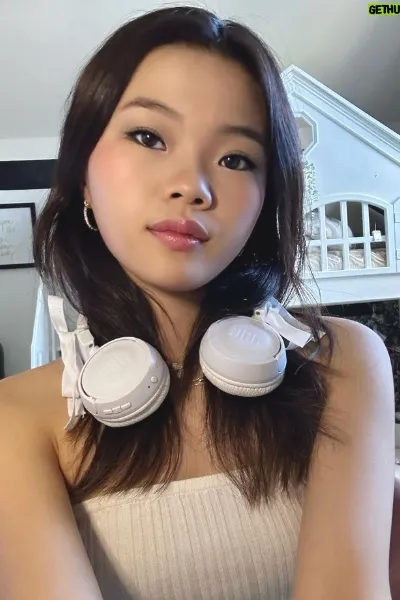 Miya Cech photo