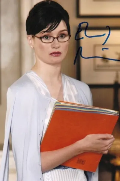 Emily Mortimer photo