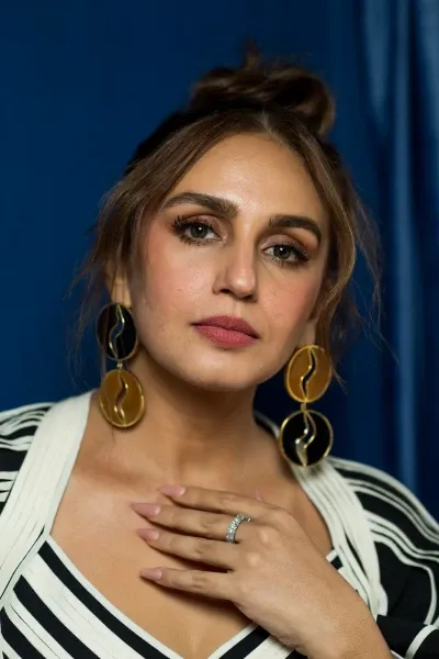 Huma Qureshi photo