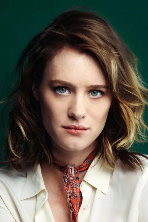 Mackenzie Davis photo