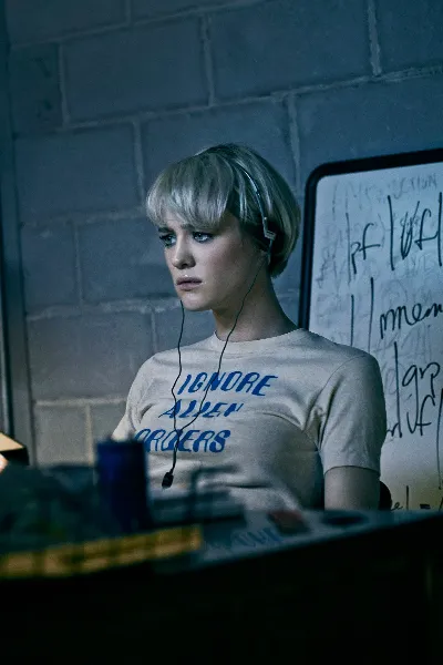 Mackenzie Davis photo