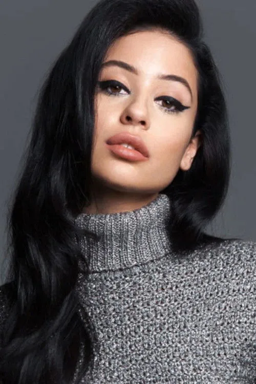Alexa Demie photo