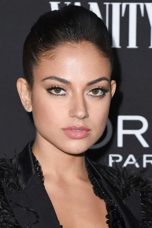 Inanna Sarkis photo