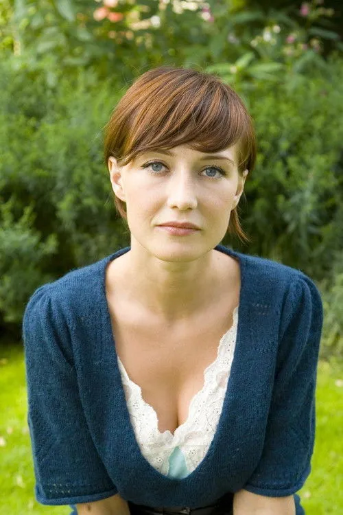 Carice van Houten photo