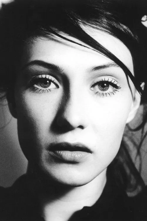 Carice van Houten photo