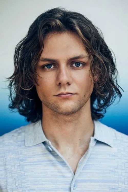 Ty Simpkins photo