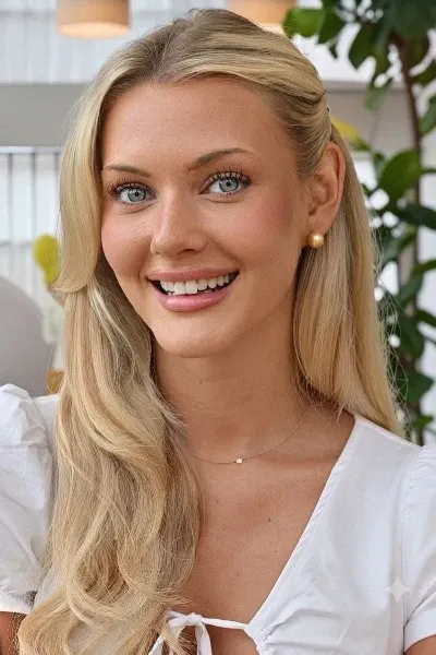 Victoria Kjær Theilvig photo