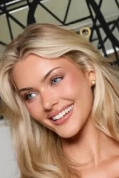 Victoria Kjær Theilvig photo