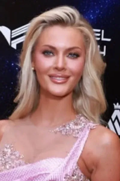 Victoria Kjær Theilvig photo