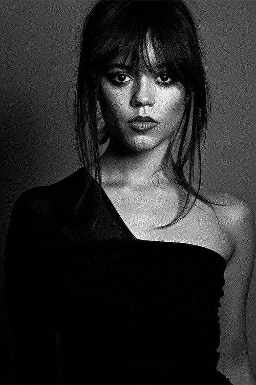 Jenna Ortega photo