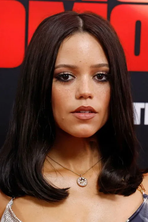 Jenna Ortega photo