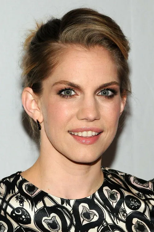 Anna Chlumsky photo