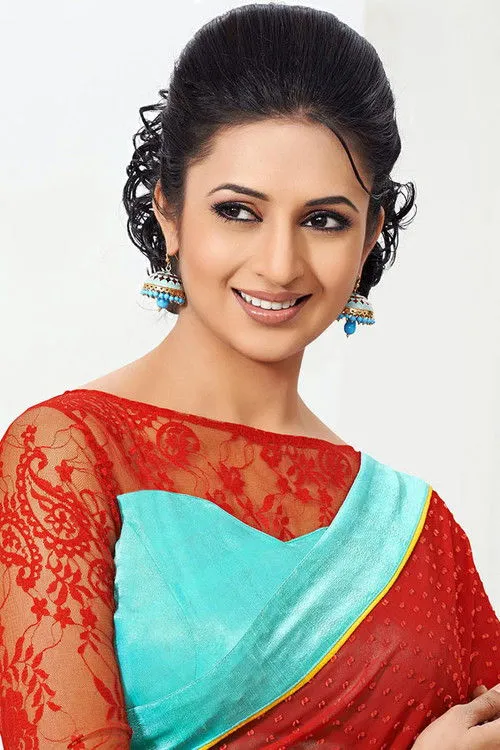 Divyanka Tripathi photo