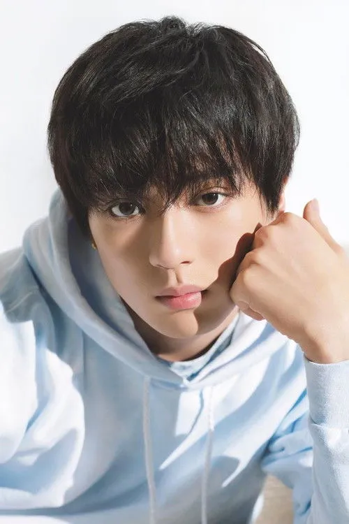 Mackenyu photo