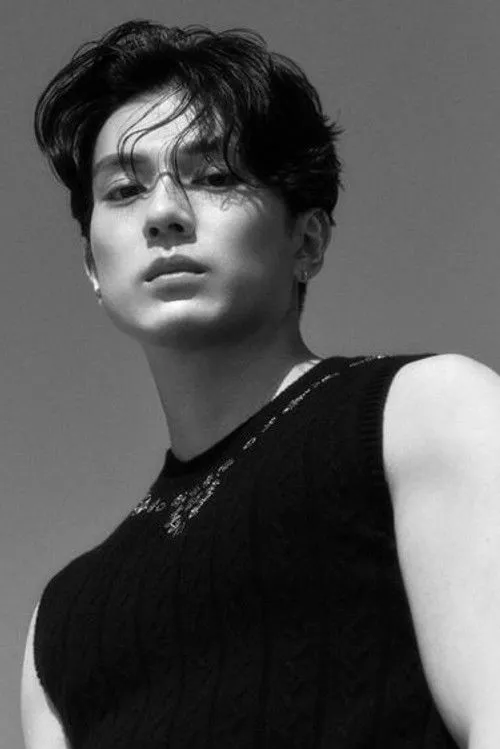 Mackenyu photo