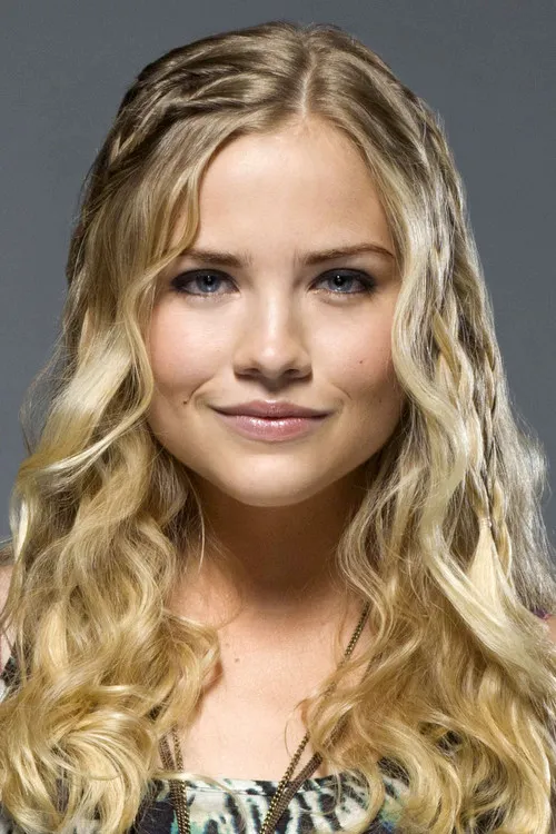 Maddie Hasson photo