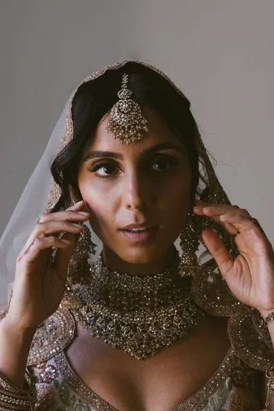 Anjli Mohindra
