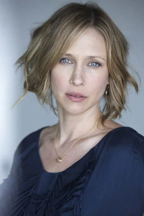 Vera Farmiga photo