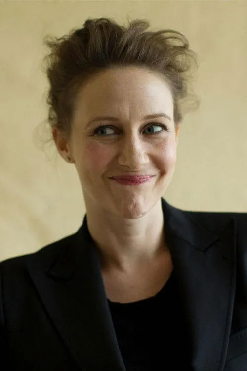 Vera Farmiga photo
