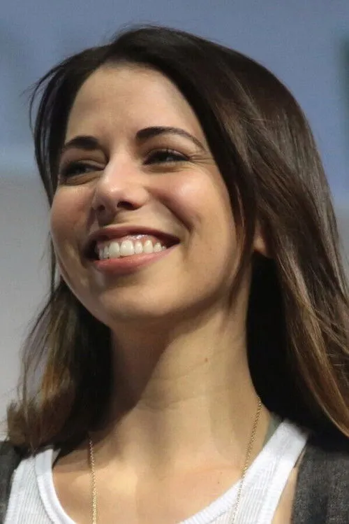 Laura Bailey photo