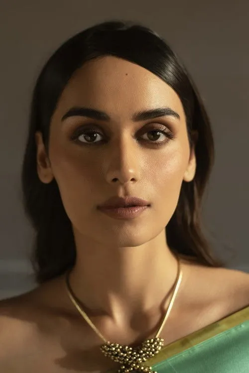 Manushi Chhillar photo