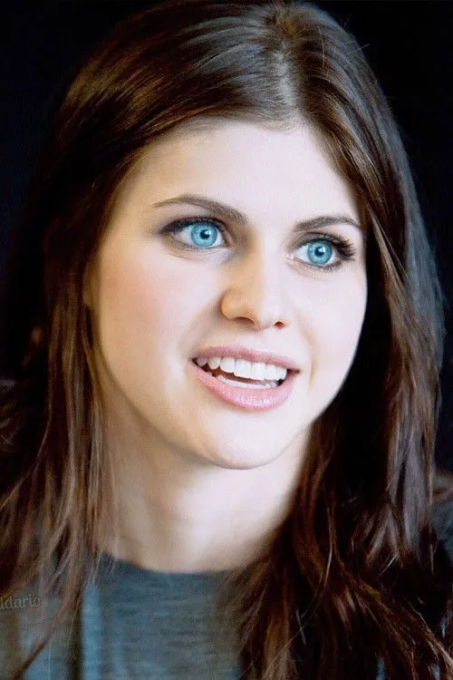 Alexandra Daddario photo