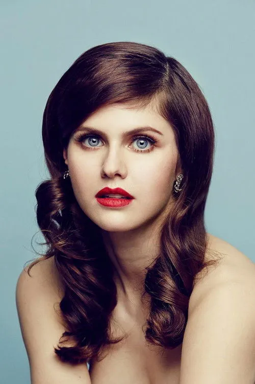 Alexandra Daddario photo