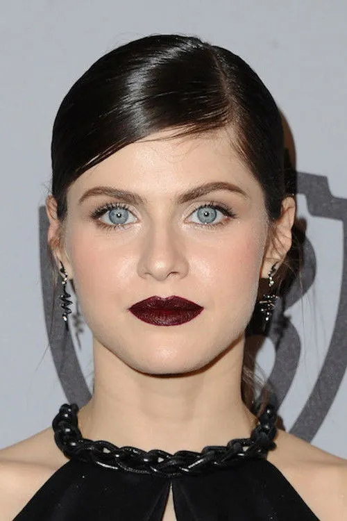 Alexandra Daddario photo