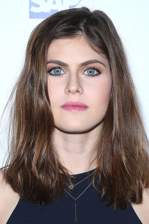 Alexandra Daddario photo