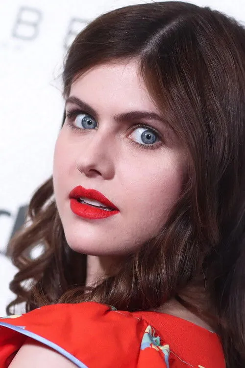 Alexandra Daddario photo