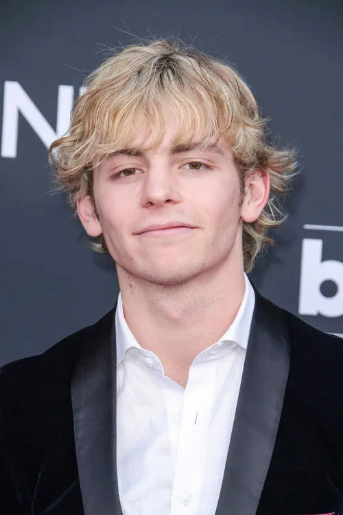 Ross Lynch photo