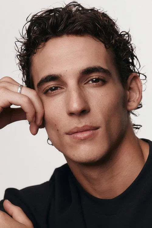 Miguel Herrán photo