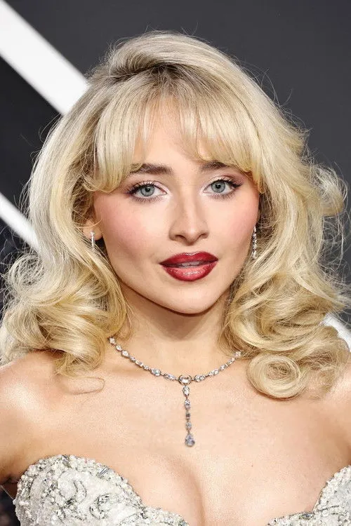 Sabrina Carpenter photo