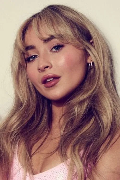 Sabrina Carpenter photo