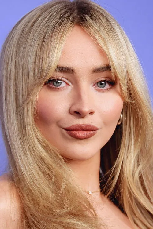 Sabrina Carpenter photo