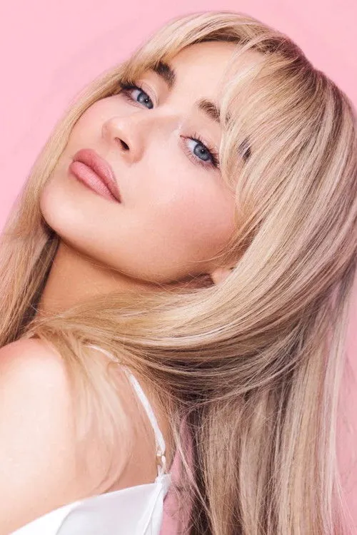 Sabrina Carpenter photo